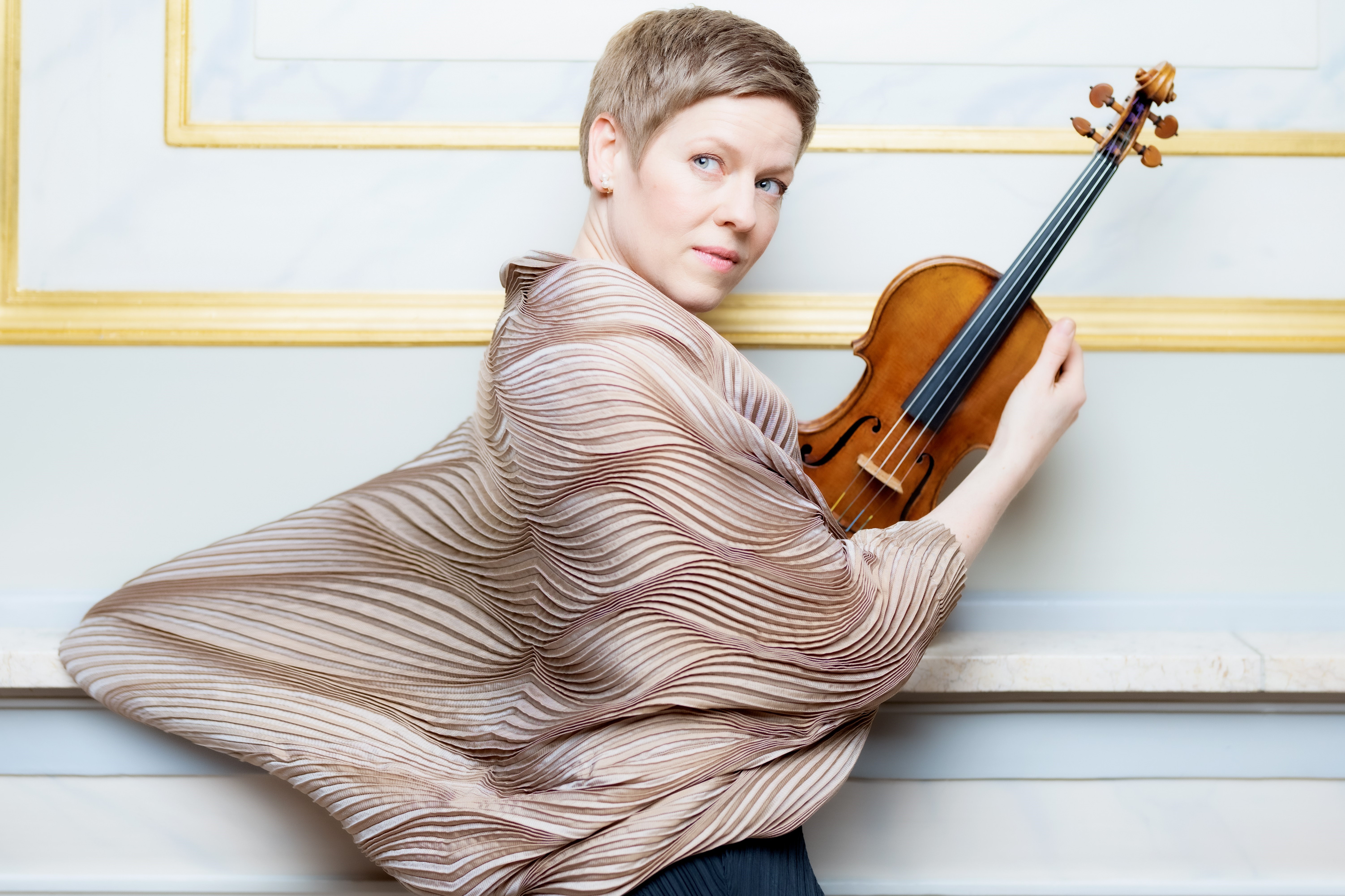 イザベル・ファウスト | クラシック音楽をみんなで